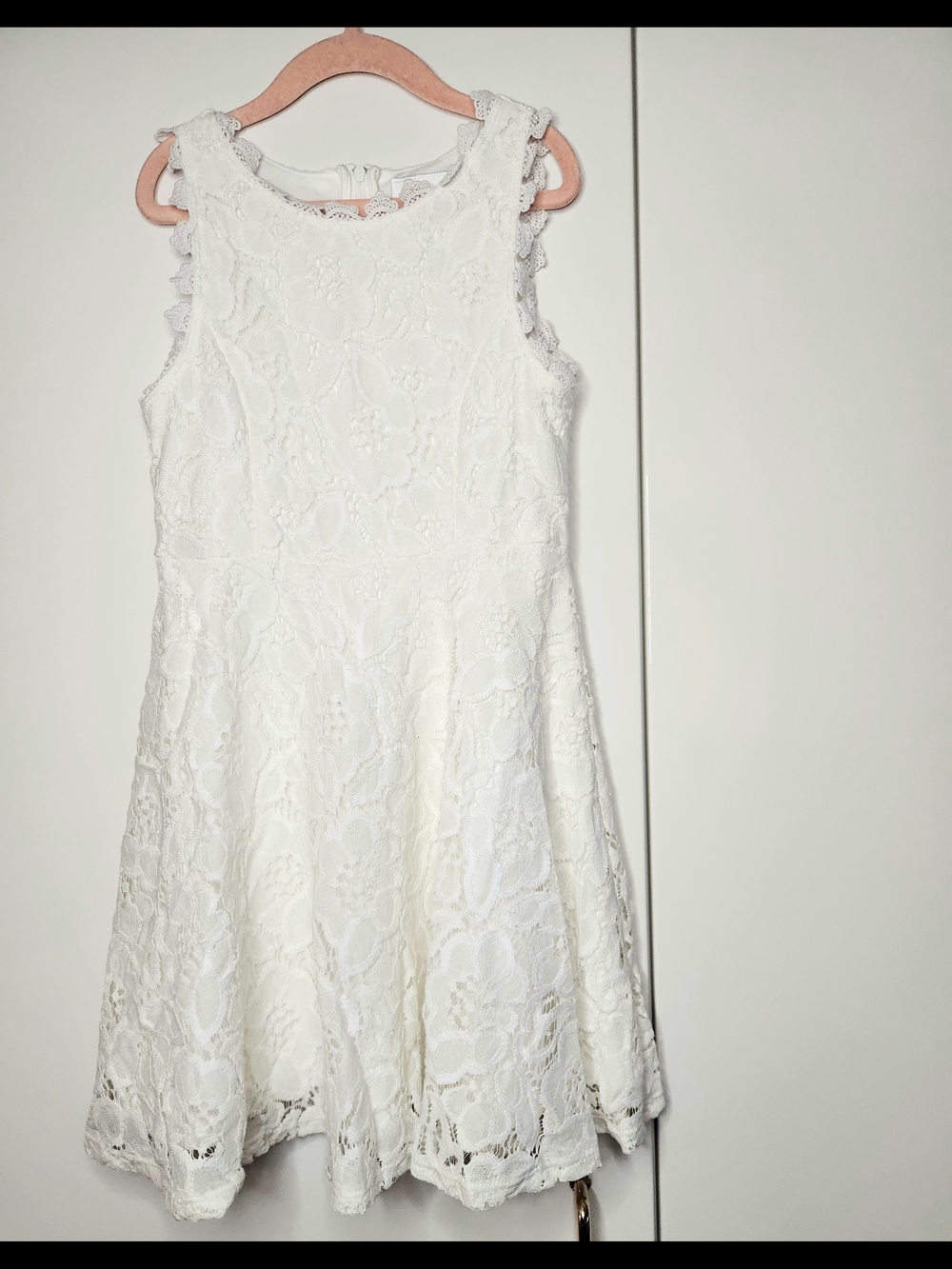 White Lace Sleeveless Kids Dress